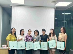 Thăng Long P&T trao quà trung thu cho CBNV tại văn phòng Hà Nội