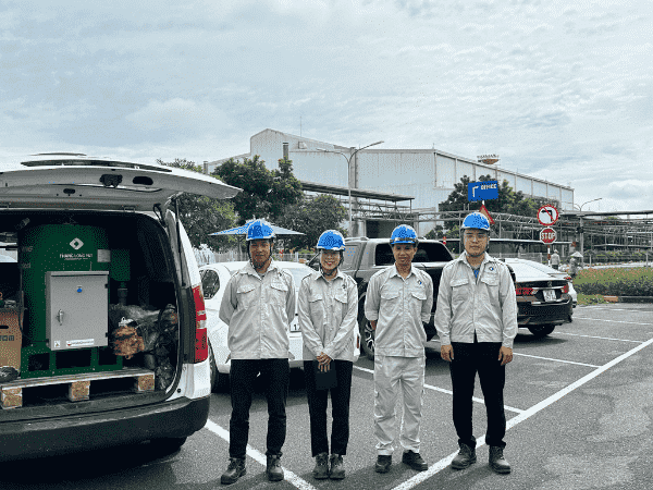 Kỹ sư Thăng Long P&T thử nghiệm bộ hút tách váng dầu GYRO SYSTEM tại nhà máy