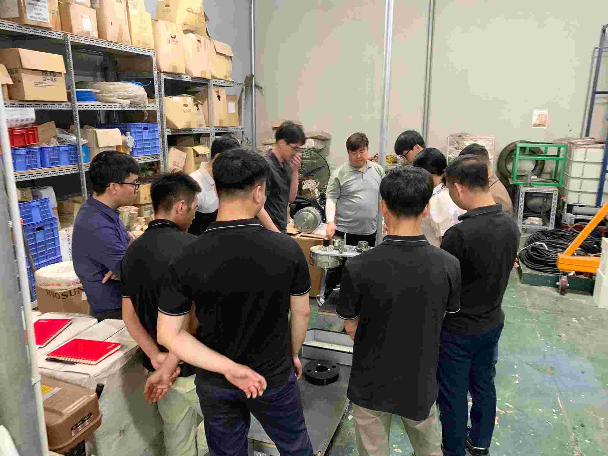 Thăng Long P&T đã vinh dự đón tiếp đoàn đại diện đến từ hãng Tracoworld