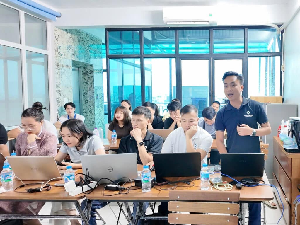 Thăng Long P&T tổ chức chương trình đào tạo ứng dụng Trí tuệ nhân tạo (AI) dành cho toàn thể cán bộ nhân viên