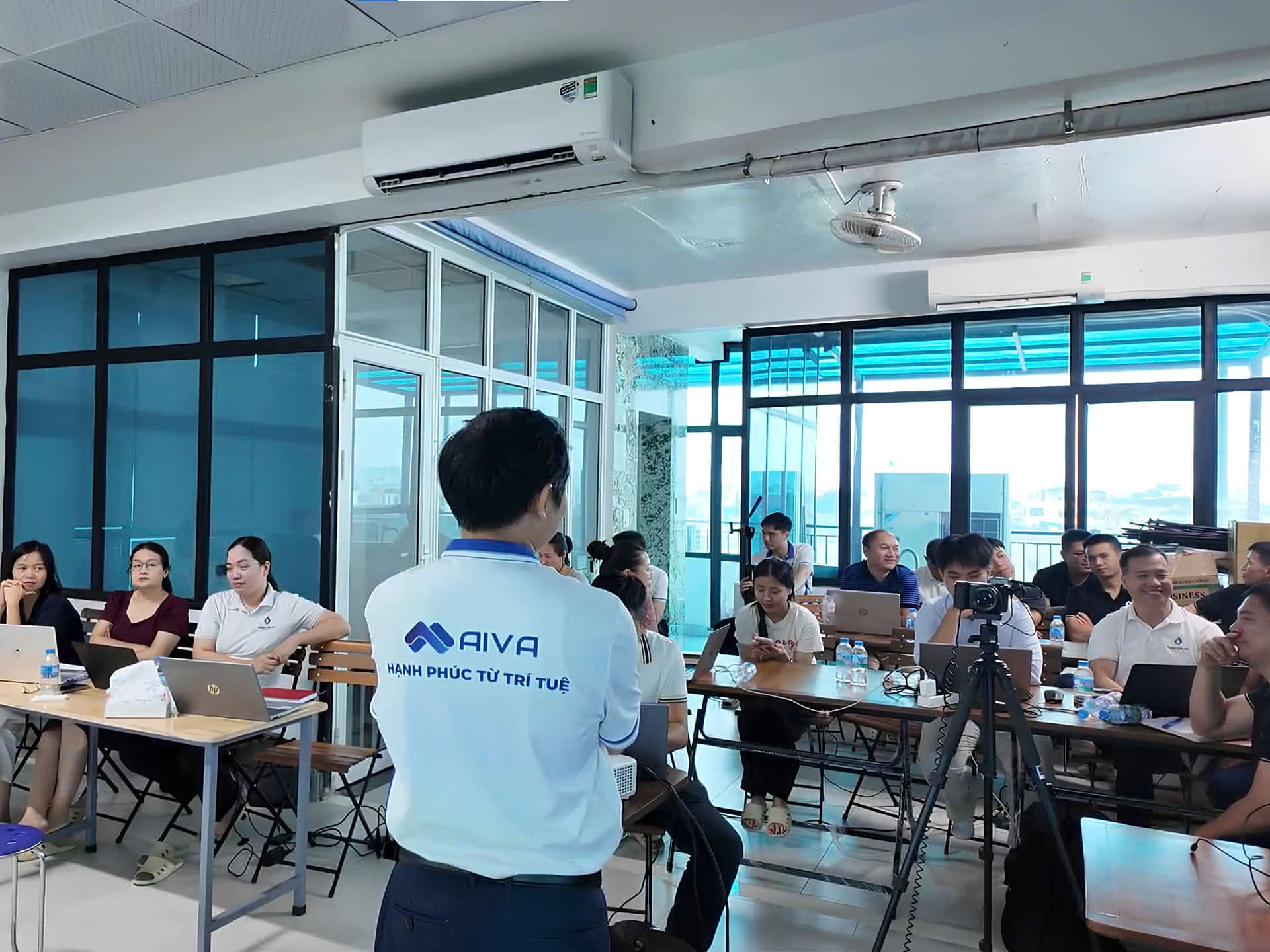 Thăng Long P&T tổ chức chương trình đào tạo ứng dụng Trí tuệ nhân tạo (AI) dành cho toàn thể cán bộ nhân viên